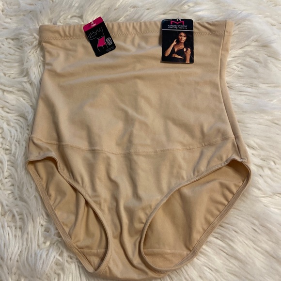 Maidenform Other - MAIDENFORM FIRM SHAPER-WEAR SIZE M BRAND NEW WITH TAG COLOR TAN